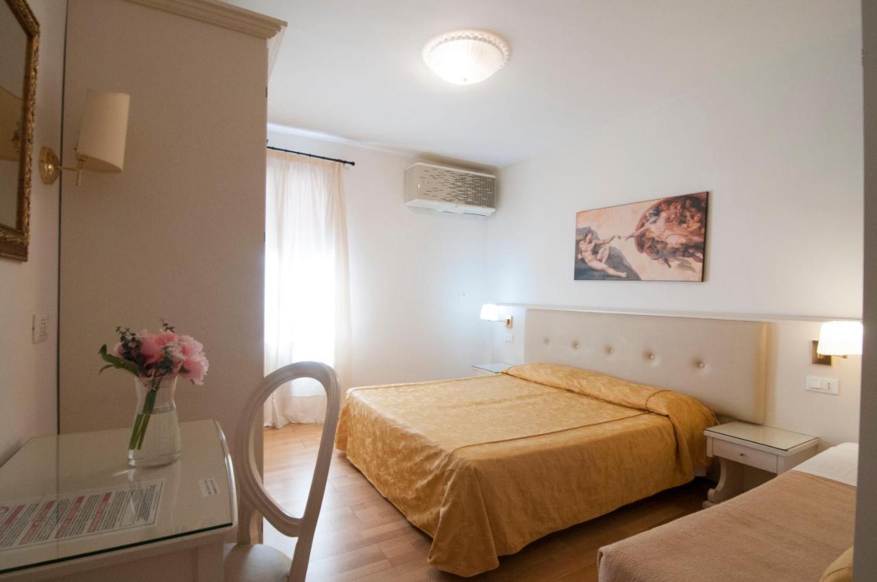 ונציה Albergo Ai Tolentini מראה חיצוני תמונה