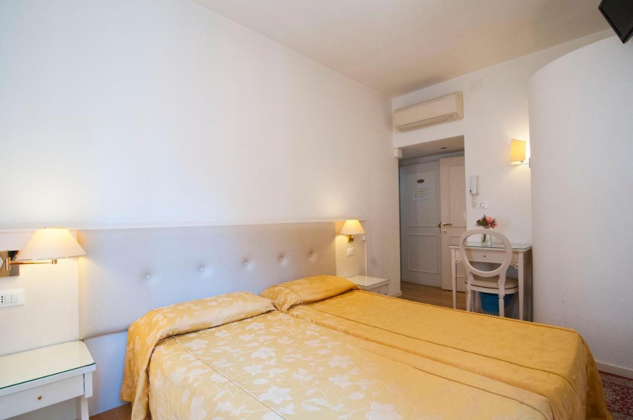 ונציה Albergo Ai Tolentini מראה חיצוני תמונה